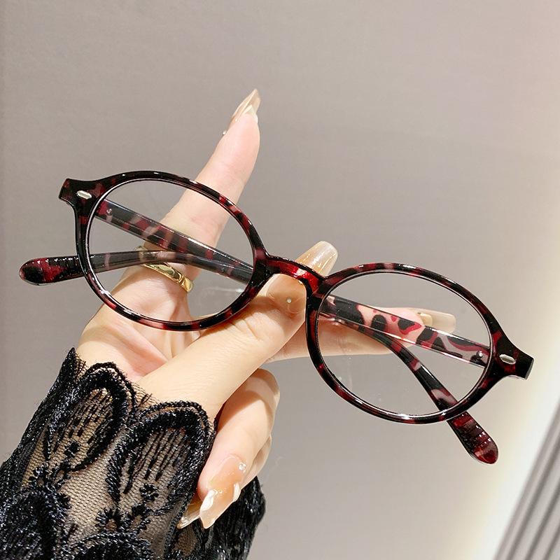 Fashionable Anti-Blue Light Round Reading Glasses for Seniors - Portable and Stylish with Flat Lenses No Magnification