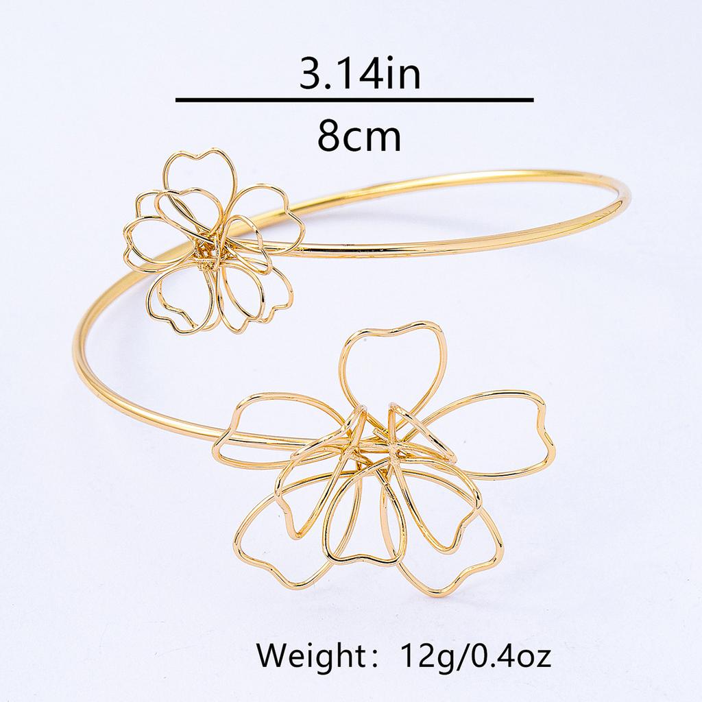 Bohemian Hollow Metal Flower Upper Arm Bracelet for Women Vintage Punk Gold Color Geometric Bangles Party Fashion Jewelry Gifts