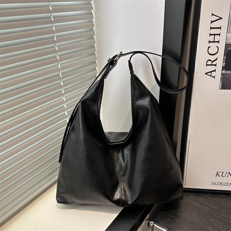

Summer new retro solid color simple commuter tote bag versatile casual large capacity shoulder messenger bag women