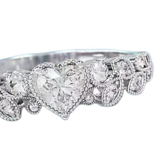 Stylish Finger Ring Heart Ladies Dress Up