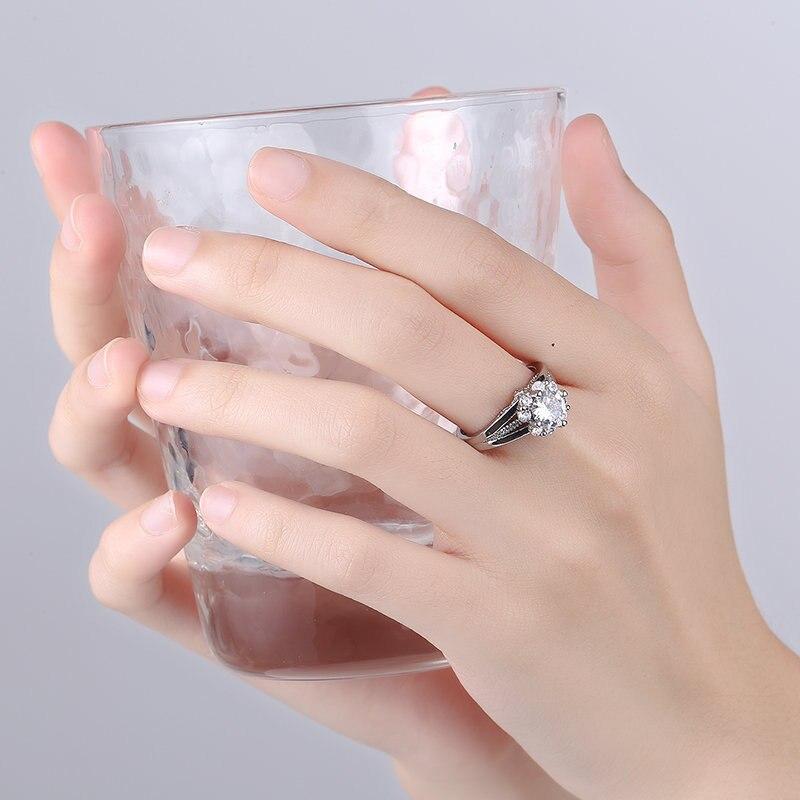 S925 Silver Plated Luxury New Princess Crown Inlaid Zircon Fashion Women 'S Ring Valentine 'S Day Gift Jewelry Wholesale