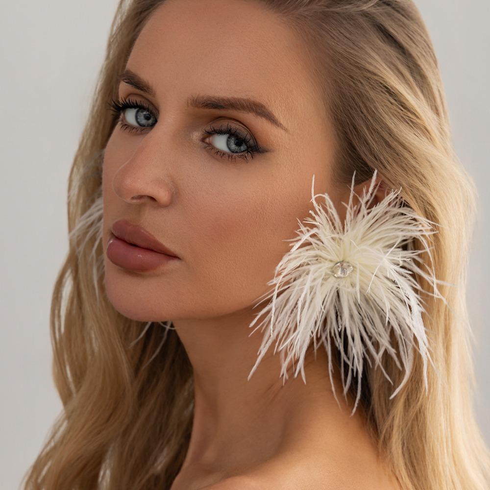 Geometric Feather Earrings Creative Crystal Dangle Earring  Banquet бежевый