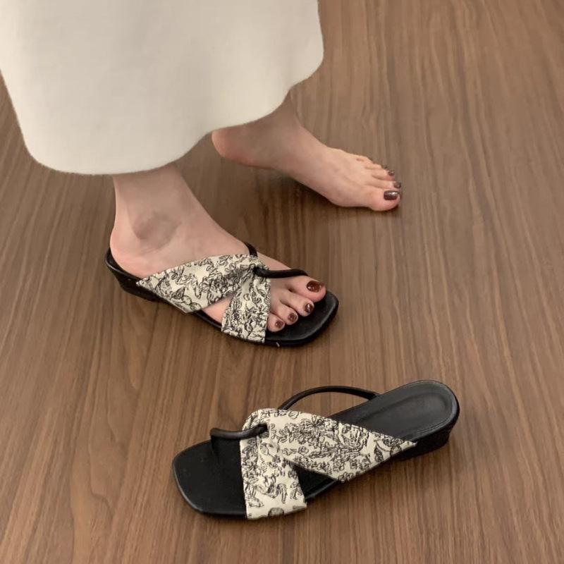 

Niche slope heel cross with cool slippers women s shoes wear new summer skirt holiday sandals 40 чёрный