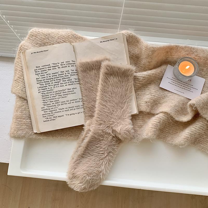 Norkový samet Dlouhé vlasy Ponožky Dámské Podzimní a Zimní spací ponožky Teplé vlněné ponožky Podlahové ponožky Polstrované Ponožky do poloviny lýtek zesílené