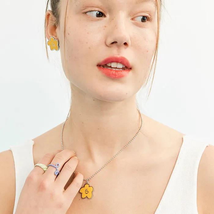 June Flower Earring_Yellow