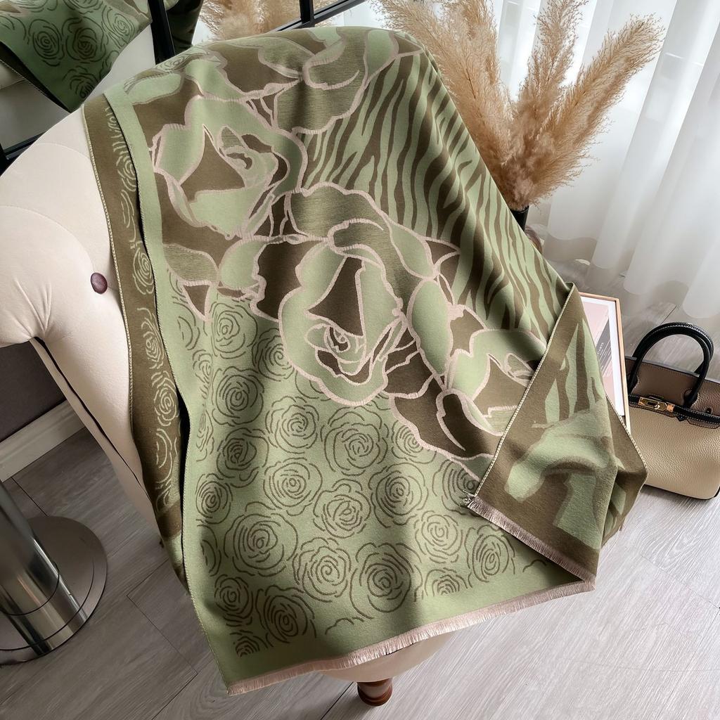 Warm Winter Scarf for Women Luxury Floral Pashmina Shawls Thick Cashmere Blanket Chunky Stoles Lady Elegant Poncho Bufanda