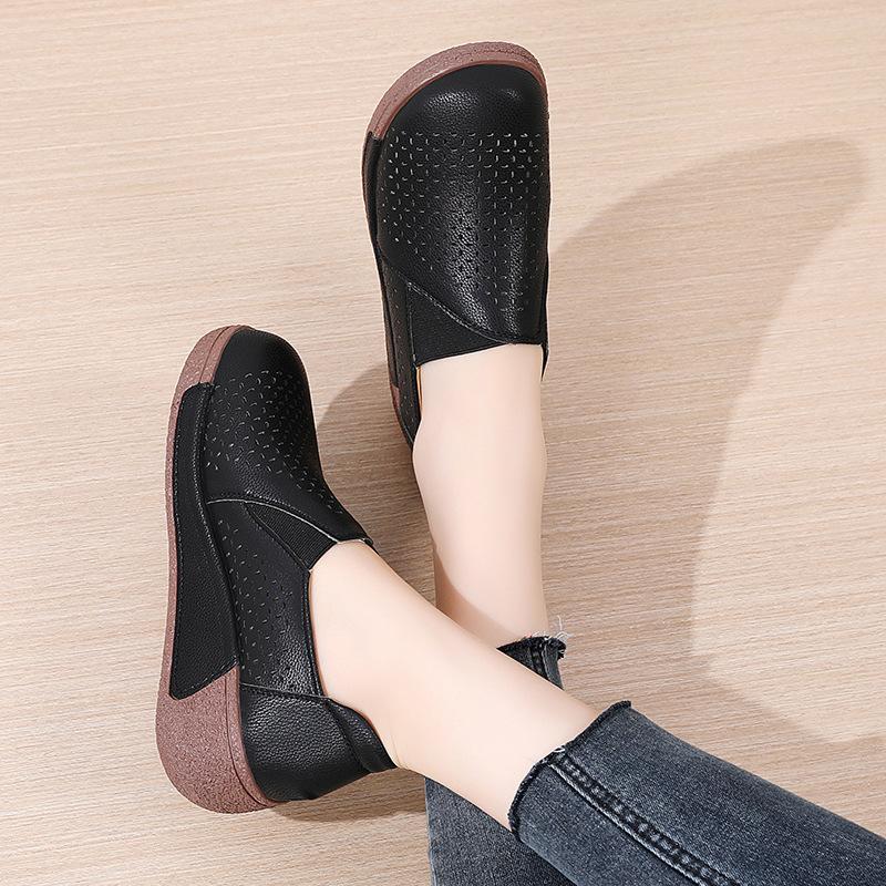 Hollow-out Women PU Leather Casual Shoes Fashion Wedge Heels Platform Shoes Slip-on Loafers Mother Shoes