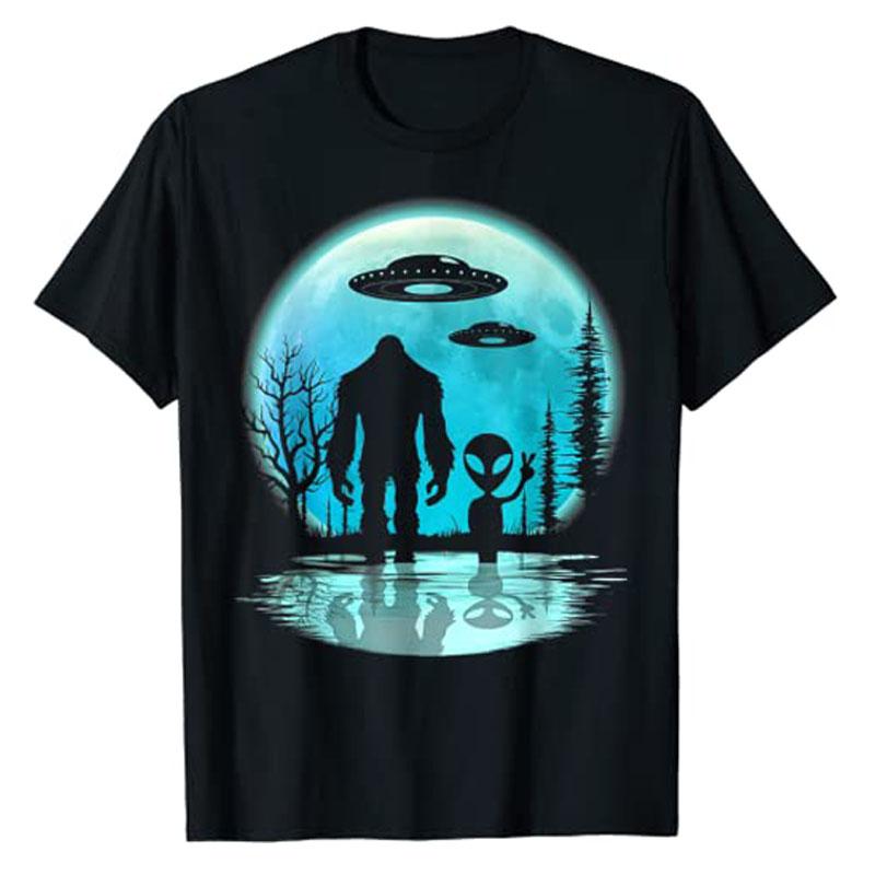 Alien and Bigfoot Moon T-Shirt Funny UFO Lover Graphic Tee Tops Cotton Fashion Short Sleeve Blouses Husband Boys Birthday Gift