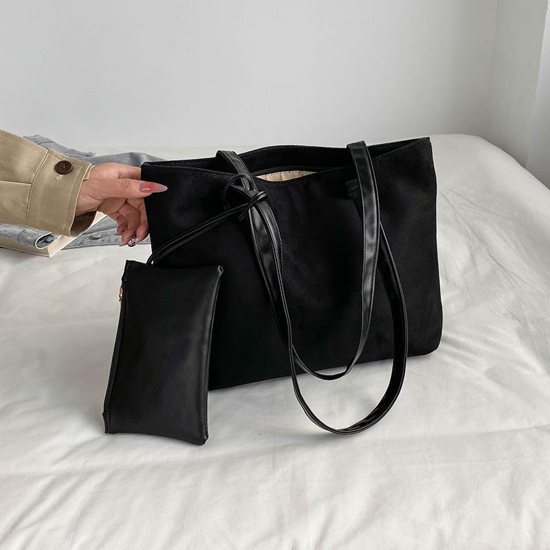 

Suede tote bag women s new casual versatile soft surface shoulder bag trendy fashion mother and child bag