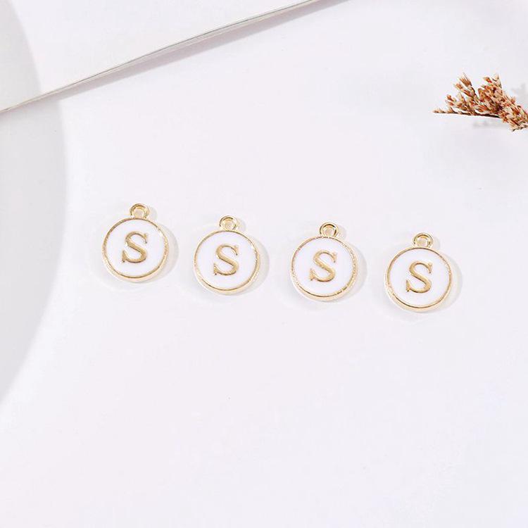 

Набор аксессуаров для корейских букв «Сделай сам»: 26 Бирок с алфавитом для учениц - Двусторонние, Материалы для плетения с большим отверстием