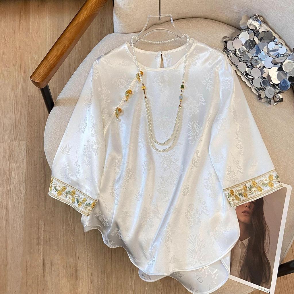 Embroidered Top High-end Seven-quarter Sleeve Summer Femininity Shirt Summer White Temperament Shirt