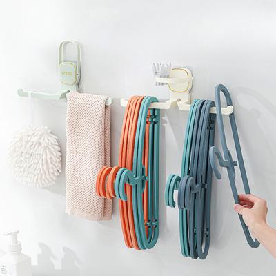 Prodotti per il bucato – Grucce e appendini