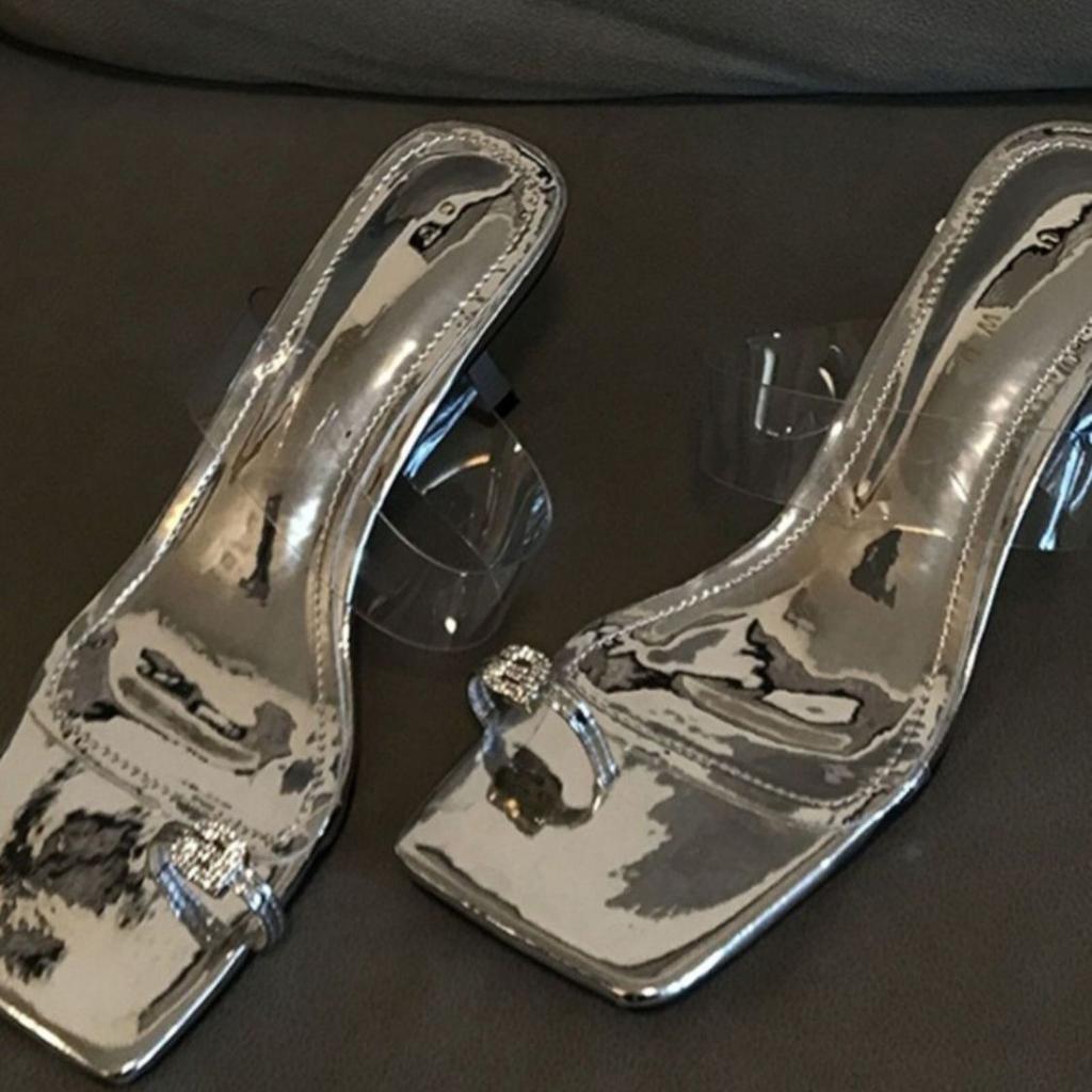 Elegant square head rhinestone pinch feet go out thin heel sandals 2025 spring new transparent belt high heel niche high-end outer wear