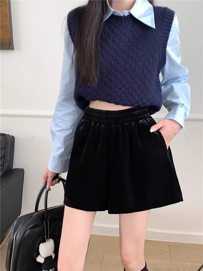 

Женские черные бархатные шорты А-силуэта буткат - Зима 2024, Европейский стиль, Повседневный свободный крой с облегающей талией. 3XL чёрный