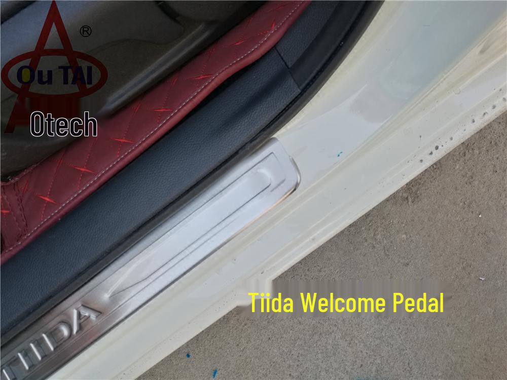 2011-16 New Tiida Welcome Pedal Sill Strip & Decoration