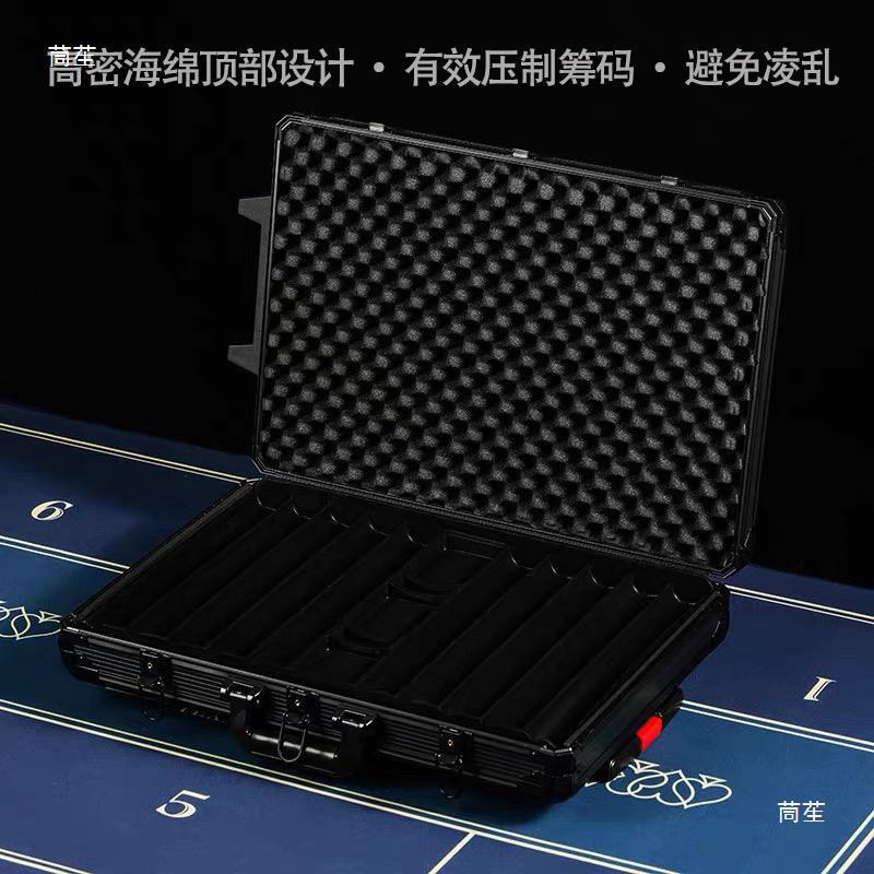 Model 00 Handheld Texas Hold'em Chip Case with 10 Black Chips, Code K300, Thickened Aluminum Alloy, Pull Rod Design.