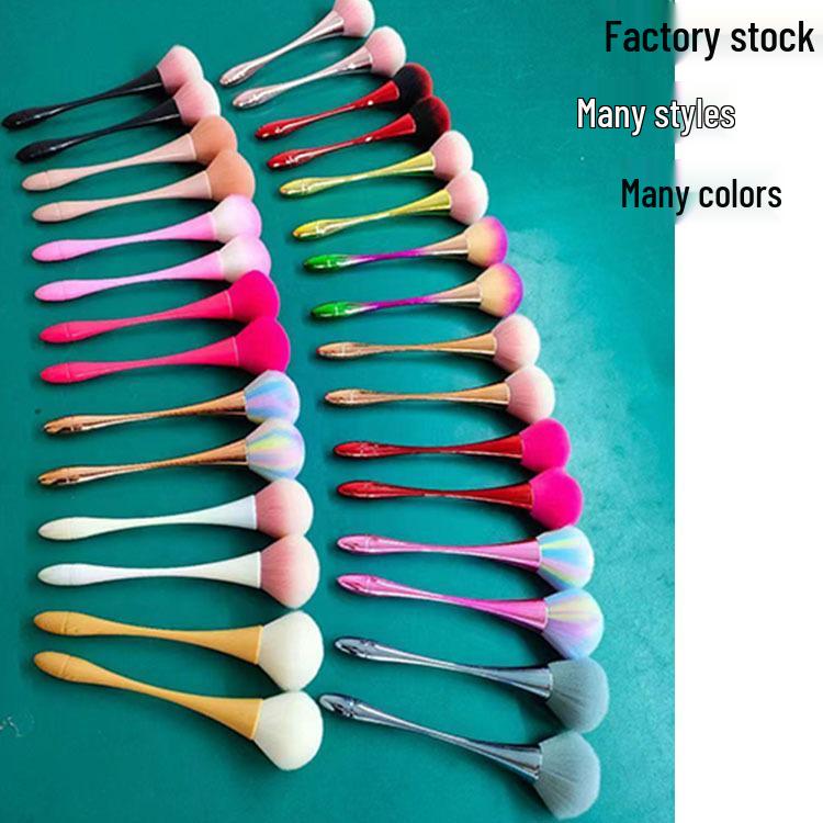 Compact Makeup Brush for Powder, Nail Dusting, Contouring, and Blush Application