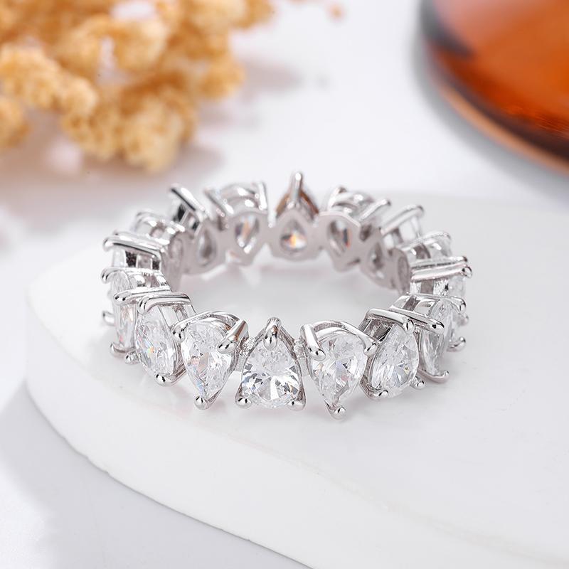 An Elegant Ring with A Row of Transparent Teardrop-shaped Zircons-wedding Proposal Bridal Ring