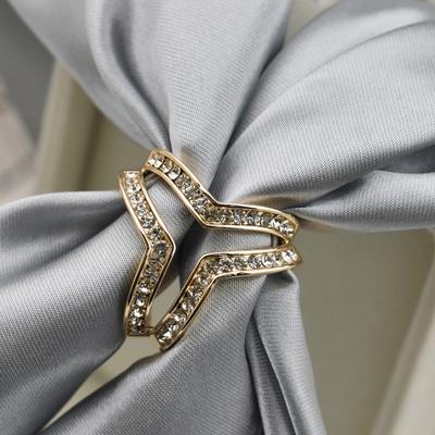 Knopf Drei-Ringe-Design Strasssteine Eingelegt Schal-Schnalle Koreanischer Stil Schals Tücher Schal