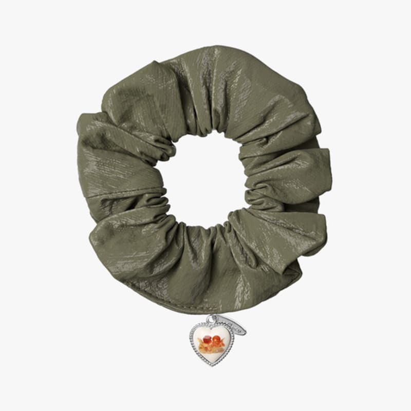 Mellotory Glossy Heart Charm Scrunchie (4 Colors)