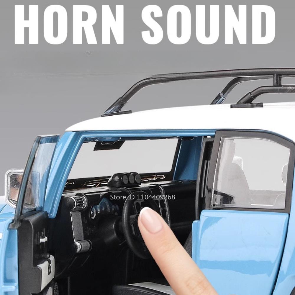 1:24 FJ Cruiser LC300 Car Model Toy Metal Diecast SUV Sound Light Rubber Tires Off-road Vehicle Models Simulation Boys Gifts