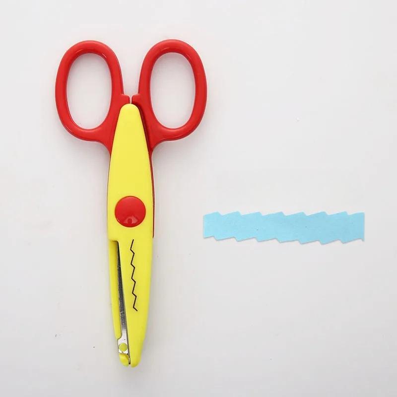 1 Piece Plastic  Lace Scissors Student Cartoon Paper Cuttings DIY Album Photo Pattern Card Scissors Office Stationery Supplies