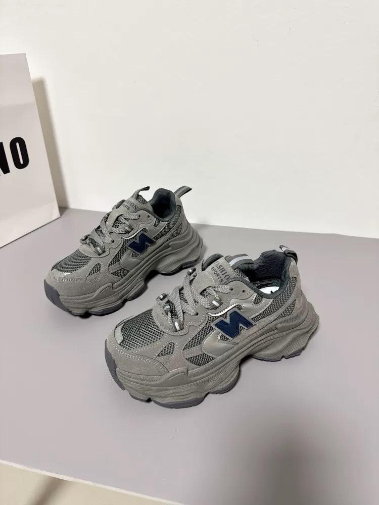 

2025 spring and autumn new ins wind n word dad shoes women s thick sole heightening mesh casual sports shoes student versatile tide 35 серый