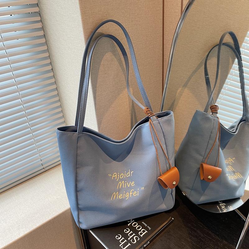 

Повседневная вместительная легкая женская сумка-тоут, новая студенческая, для поездок на занятия, на плечо, под мышку синий