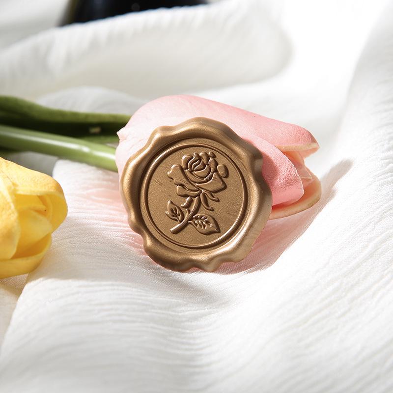 Sada listov s konopnou textúrou: Pečatidlo s voskom a pozvánky v retro štýle