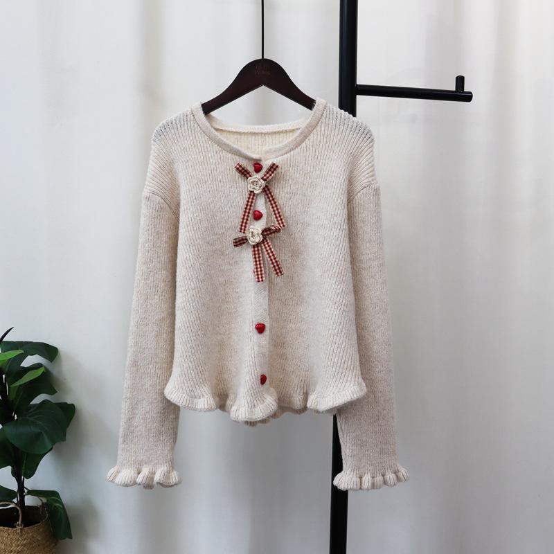 Autumn and winter new three-dimensional flower knitted cardigan design soft waxy sweet temperament sweater jacket women
