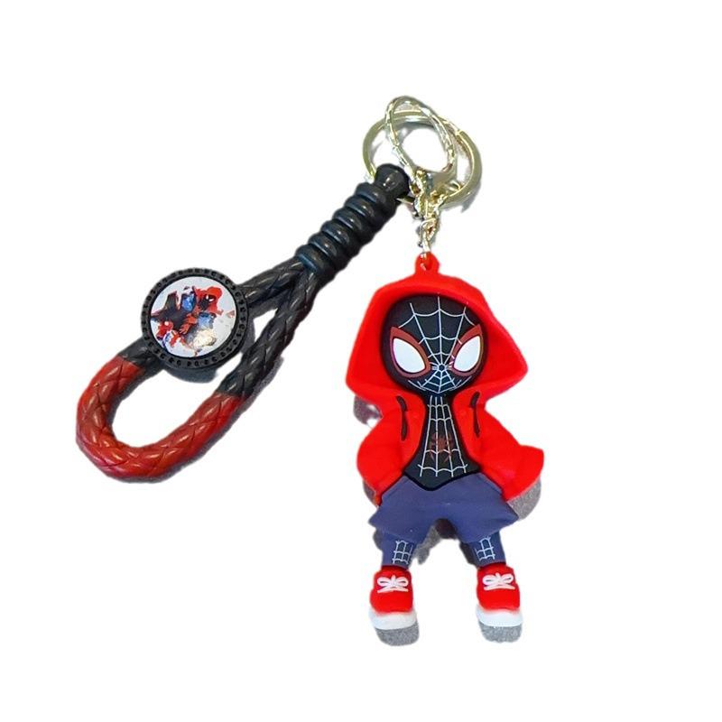 Spider-Man 3D Figurine Keychain Pendant Ornament – Classic Trendy Cosplay Gift for Couples