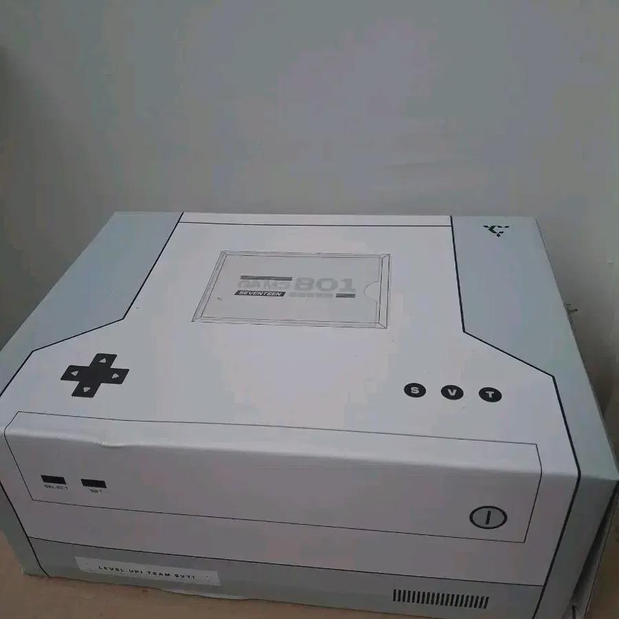 

Seventeen Набор для членства в Game Boy