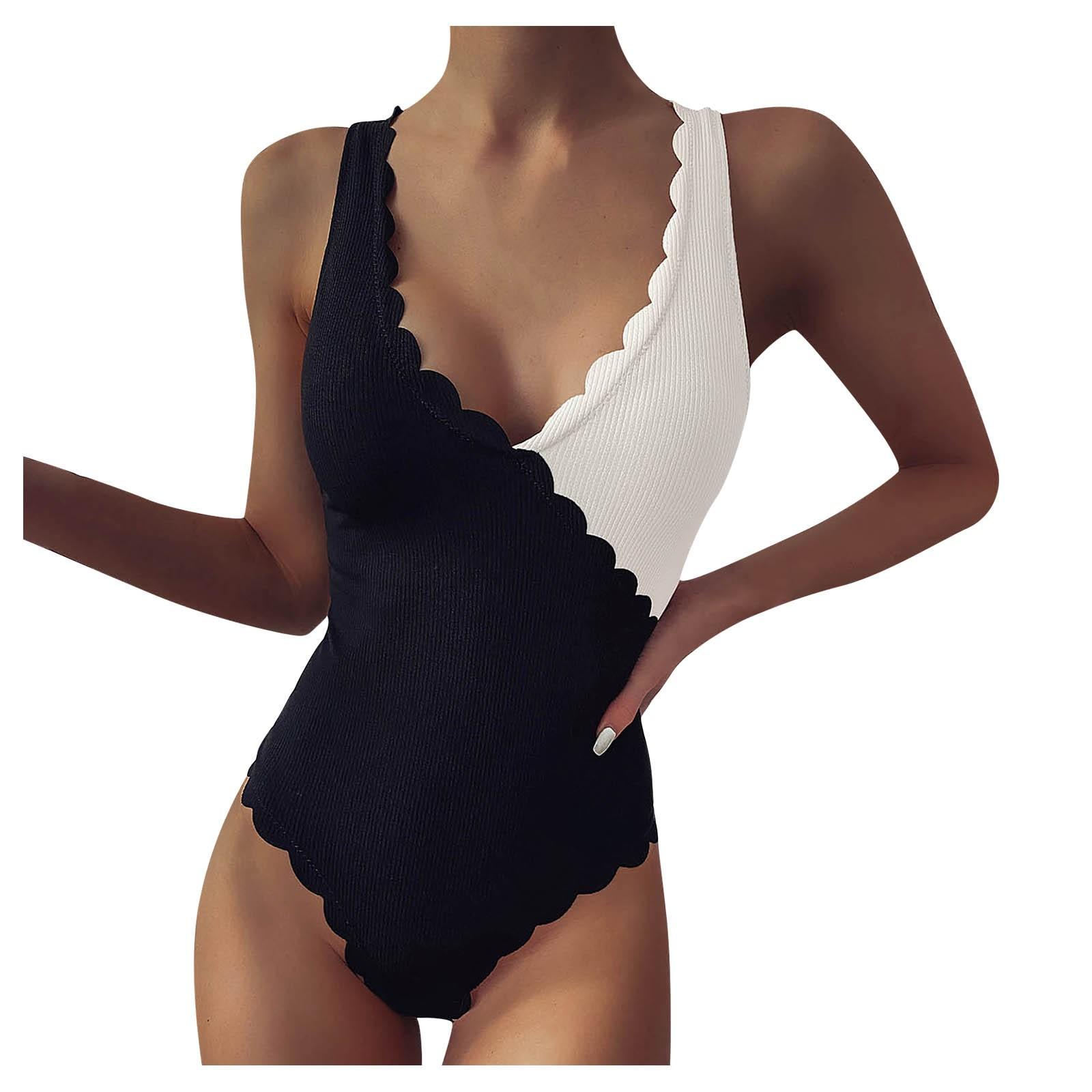 

Индивидуальный цельный купальник из специальной ткани с прошитым кружевом в виде лепестков 9739 L белый