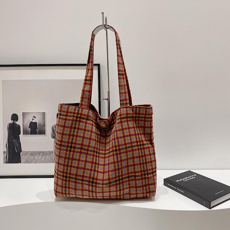 

Японская ленивая сумка-тоут зимняя новая клетчатая шерстяная с одеждой наплечная сумка большой вместимости женская сумка подмышку коричневый