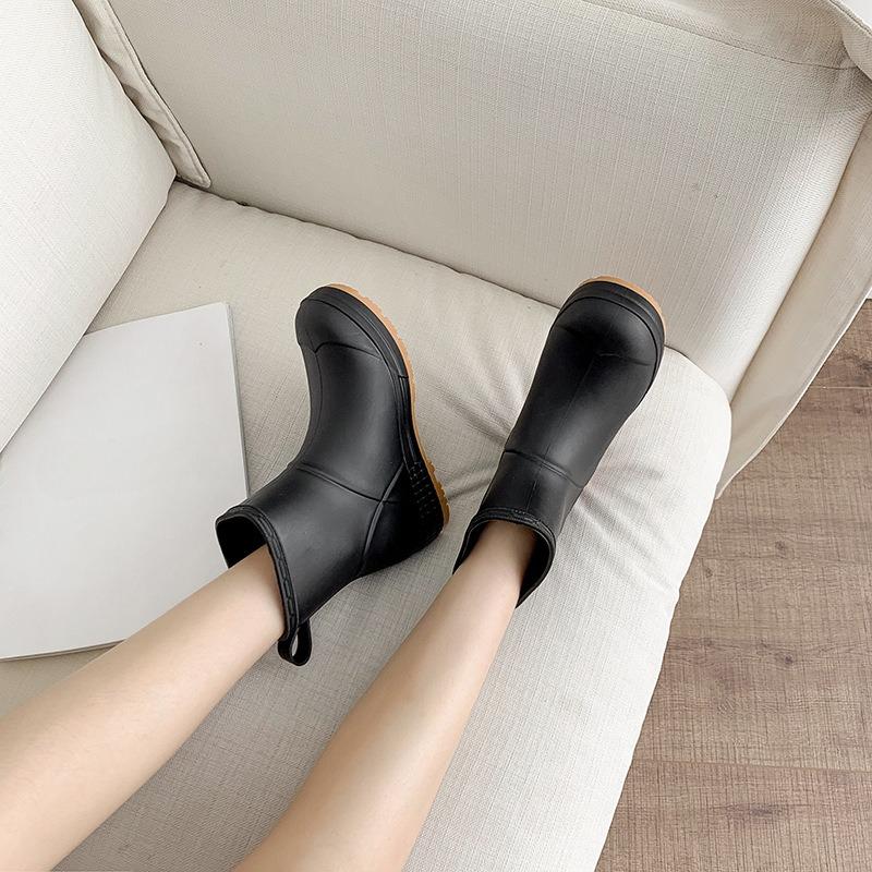 Rain Boots Women's Men's Mid-tube All-match Casual Rain Boots Non-slip Wear-resistant Fashion Warm Outer Wear Water Boots Overshoes