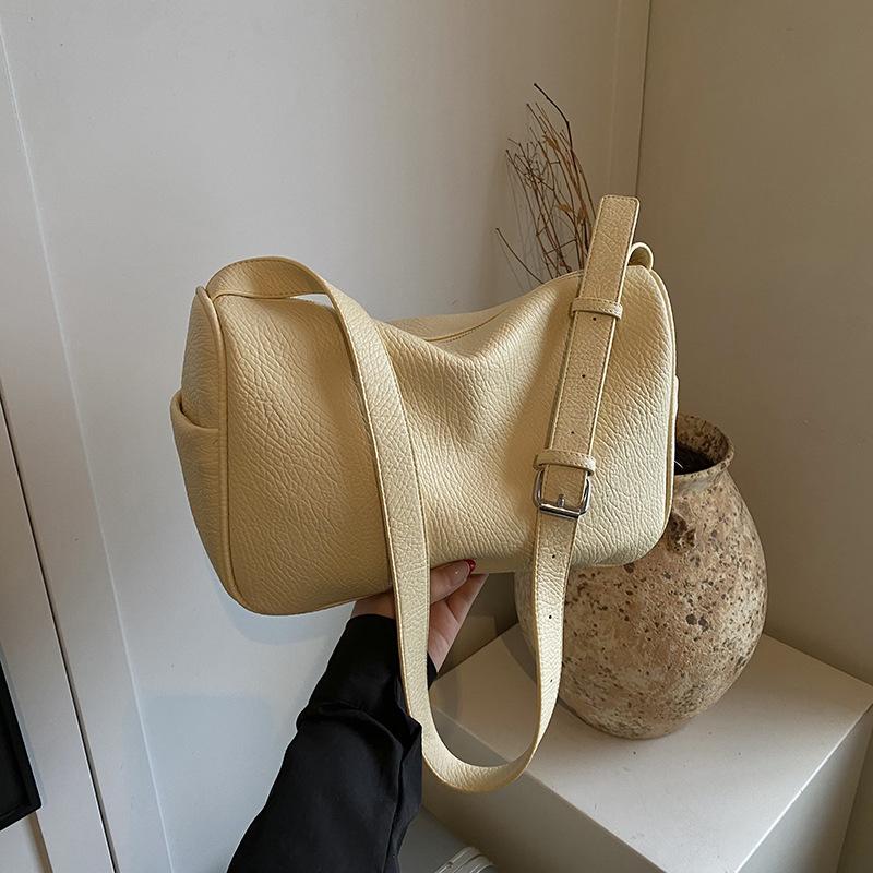 2025 retro bag simple solid color underarm bag women's casual fresh and fashionable shoulder bag women's bag foreign style small bag