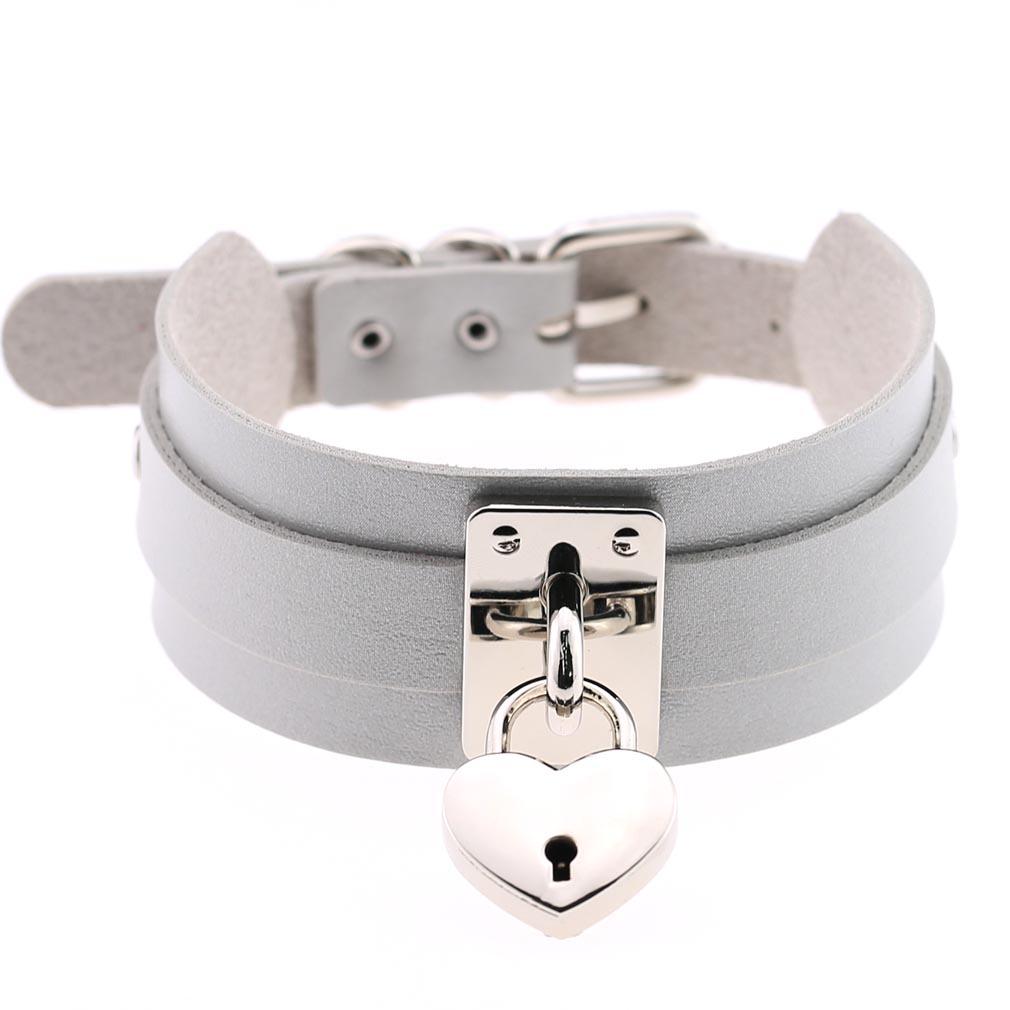 Übertriebener europäisch-amerikanischer Stil PU-Leder Doppellagiges Herzschloss Halsband