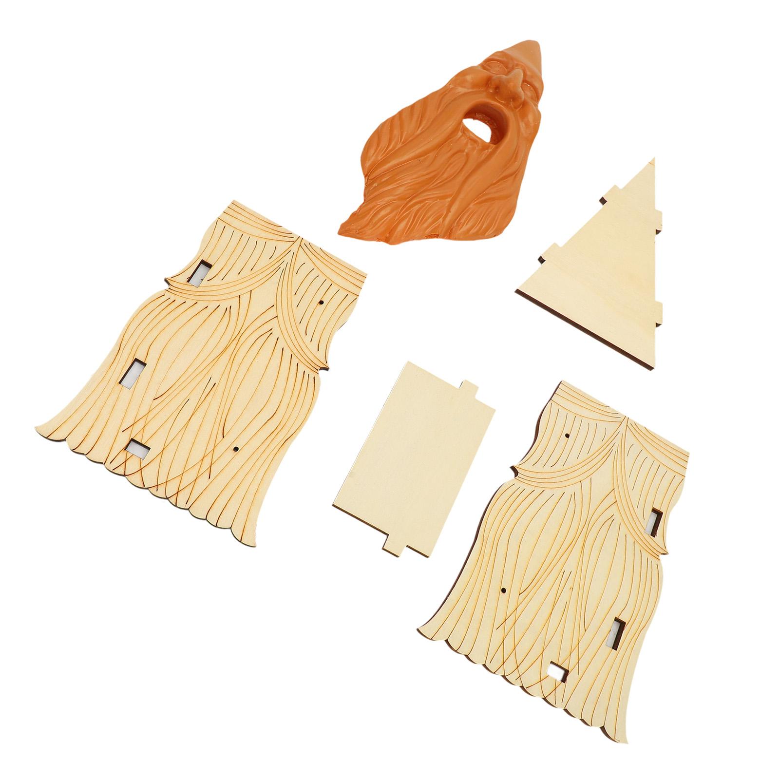 

Hanging Bird House Latex Old Man Face Wood Board Decorative Birdhouse for Outdoor Garden Courtyard