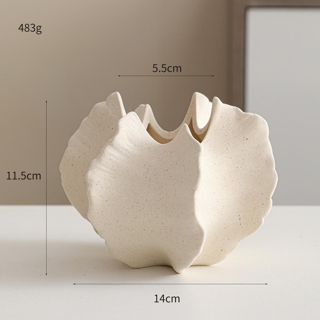 Matte White Fashion Plain Fired Irregular Wrinkled Vase Abstract Crafts Ceramic Flowerpot Desktop Decoration Ceramic Flower Vase