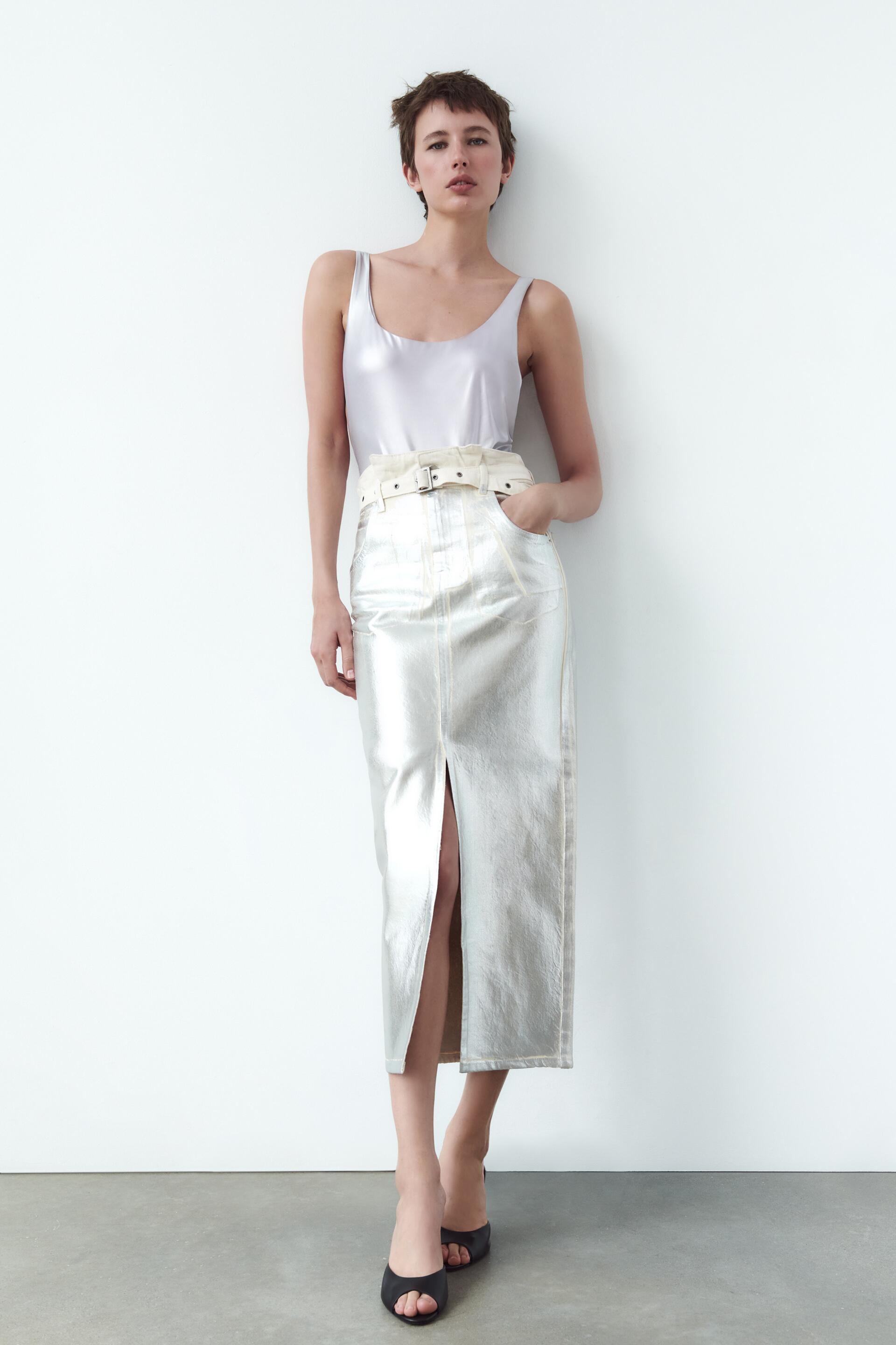 

КУПАЛЬНИК МЕТАЛЛИЧЕСКИЙ