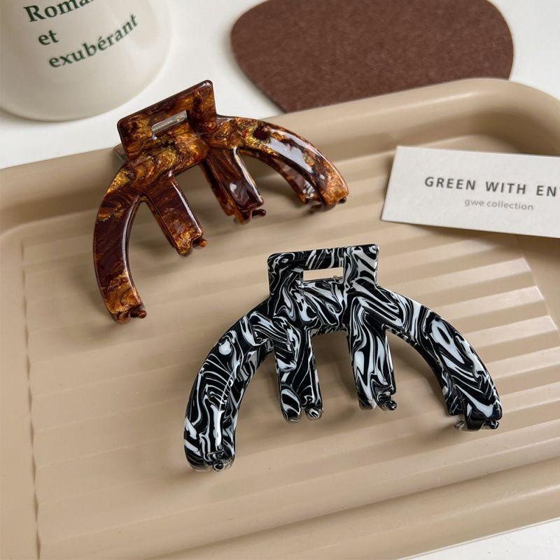 1pc French Hair Clip with High-end Feel, Shark Clip with Curved Hollow Out, Light Luxury, Black and White Pattern Hair Grab