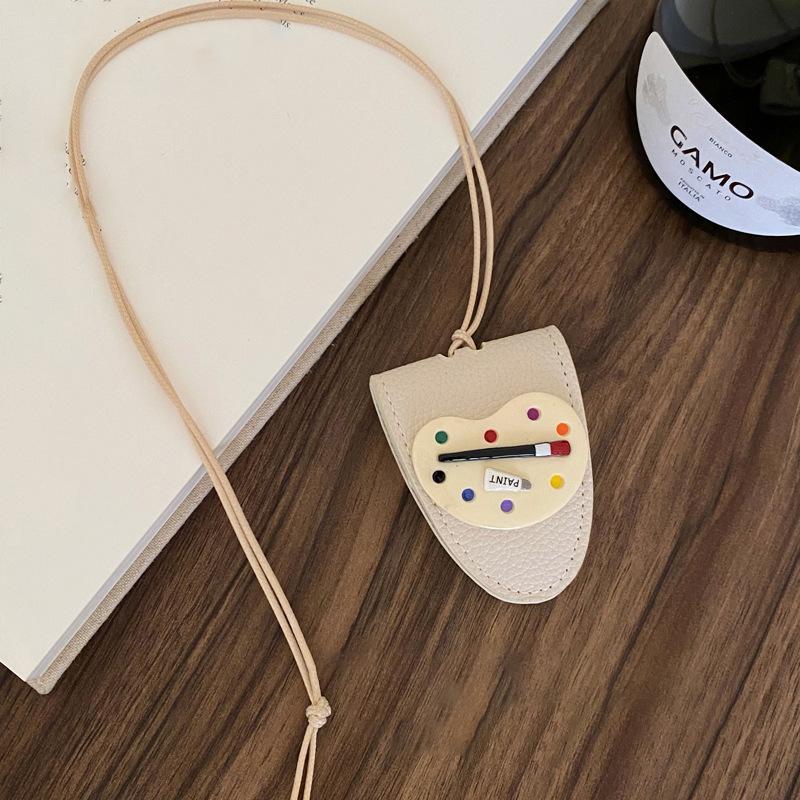 

Кожаный планшетный шейный длинный чехол для наушников, для выхода в свет, портативный, противоутерянный, ожерелье, нишевый дизайн, модные универсальные вещи