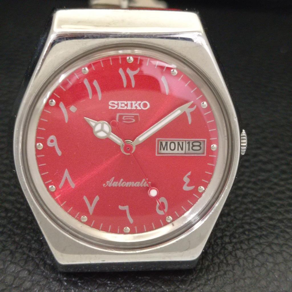 AUTOMATIC VINTAGE SEIKO 5 JAPAN 6309A MENS ARABIC RED COLOR DIAL WATCH A702667-1 R209-a702667