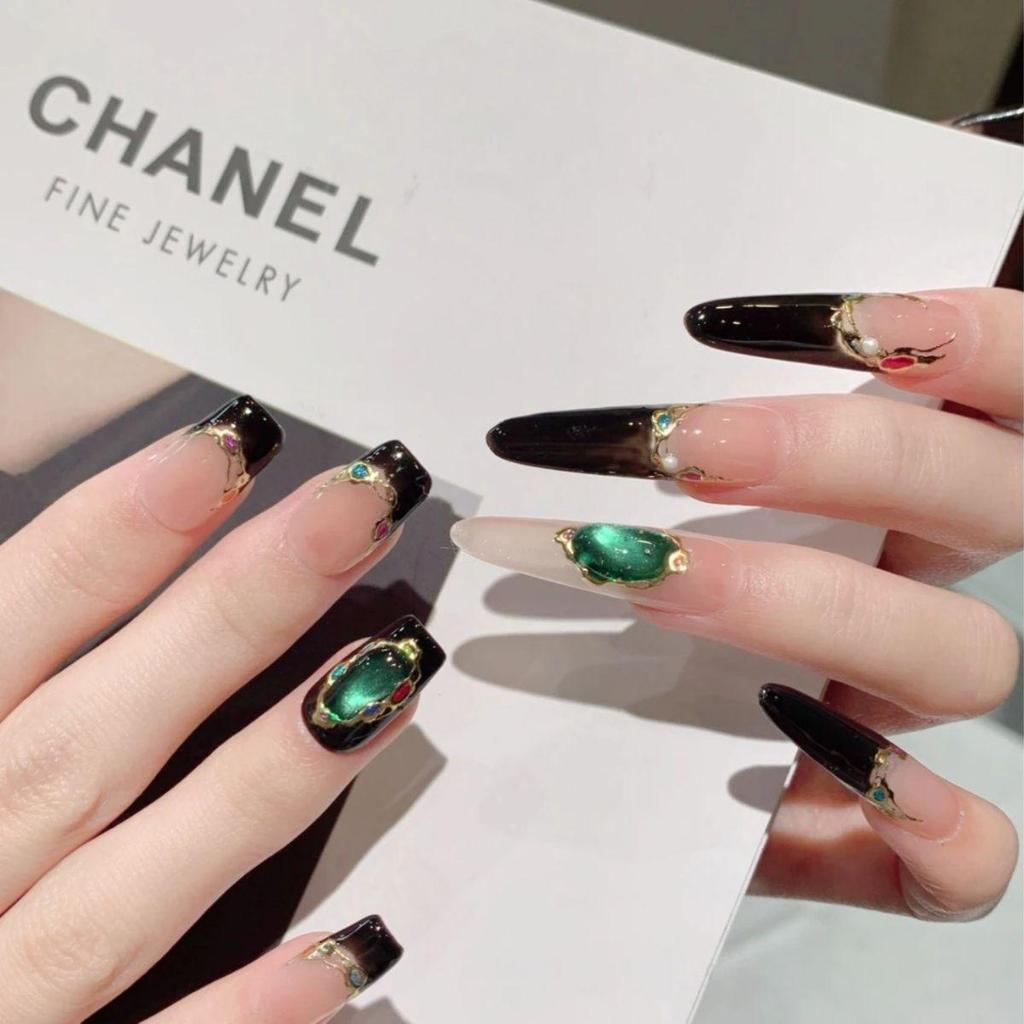 3D Luxury Gem Diamond Nail Art Sticker: Waterproof & Adhesive Crystal Design