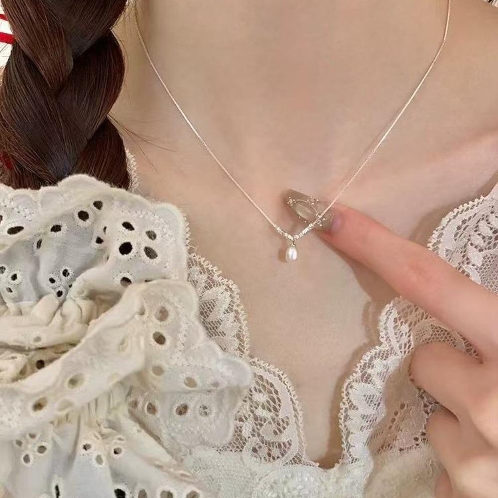 Natural Pearl Broken Silver Necklace Light Luxury Niche Collarbone Chain Accessories