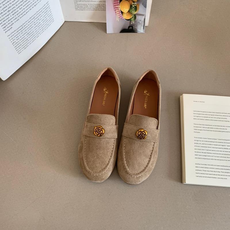 Korean Retro One-pedal Flat Loafers Women's 2025 Autumn New Fashionable and Simple British Style Doudou Single Shoes