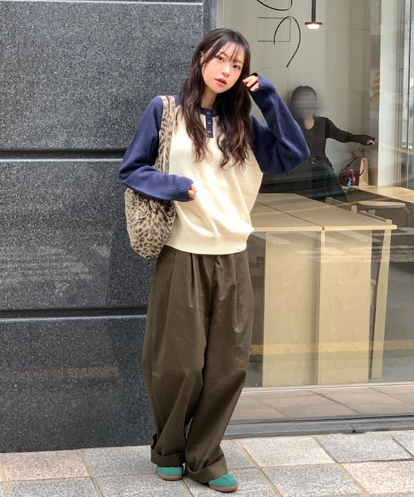 CGP (Women) Henley Neck Raglan Color Block Knit_Cream