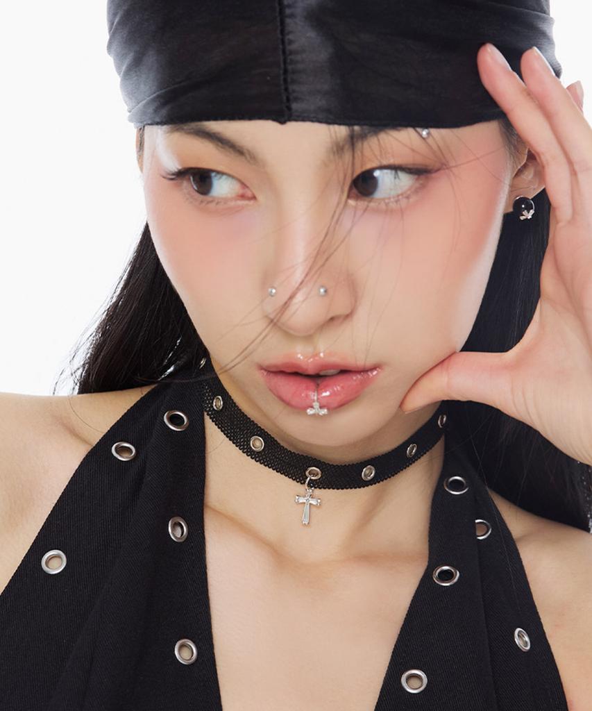 Nimbus Shine Cross Punching Lace Choker