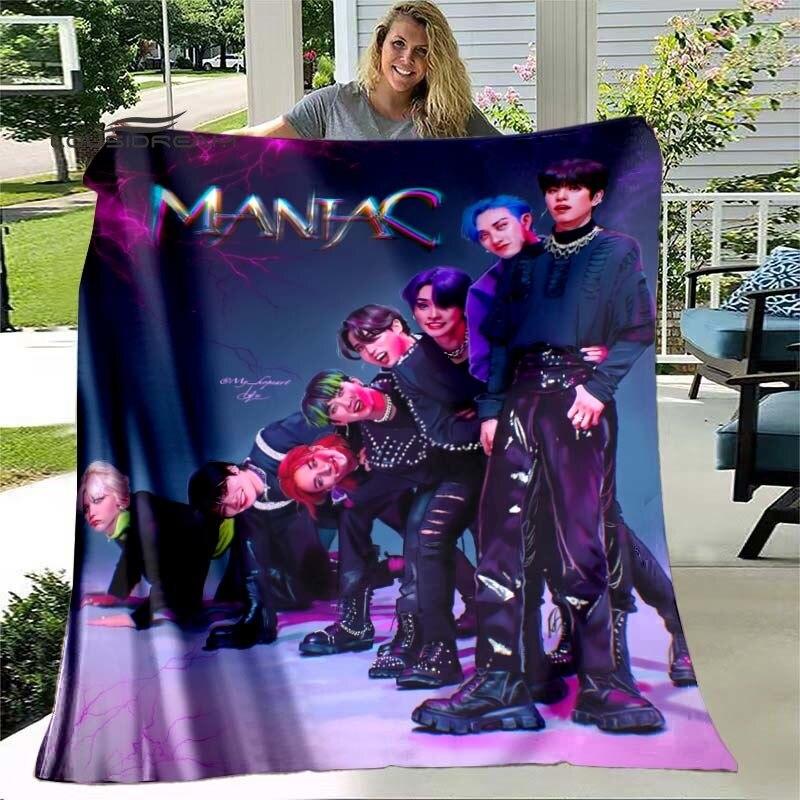Koreanische Boyband Stray Kids Decke Mode Flanell Flauschig Fleece Überwurf Kinder und Erwachsene Geschenk Sofa Reise Camping