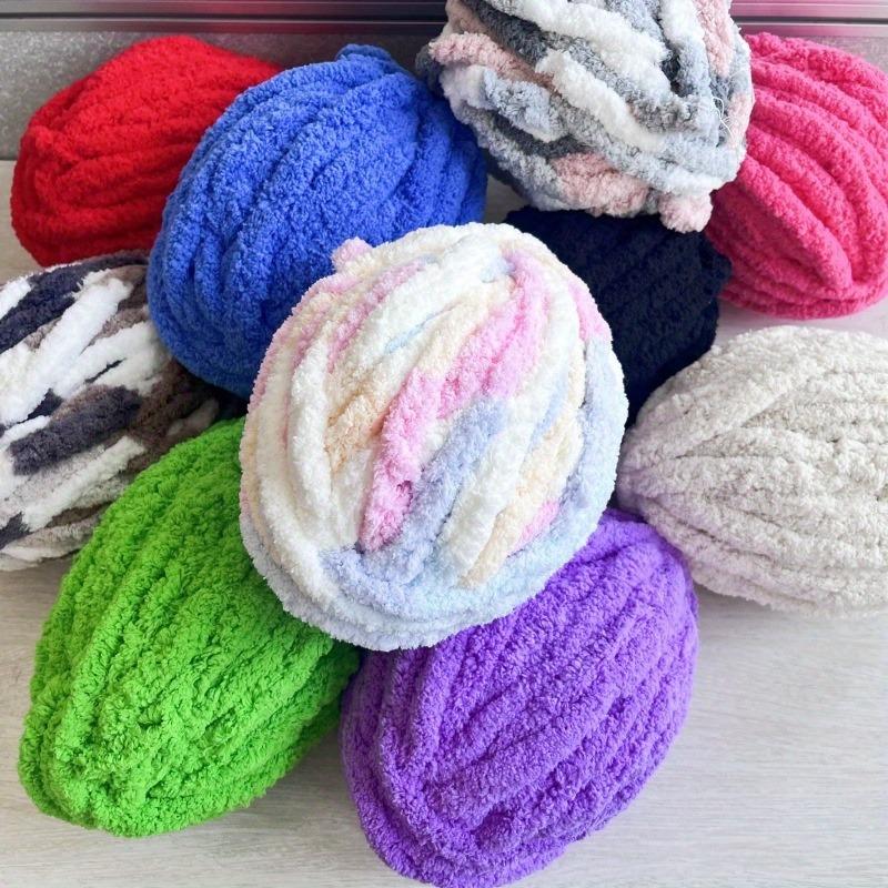 6pcs Gradient Chunky Yarn for Cushions Super Bulky Polyester Yarn Bundle (200g) - Extra Thick Ombre Yarn for DIY Pillow Covers